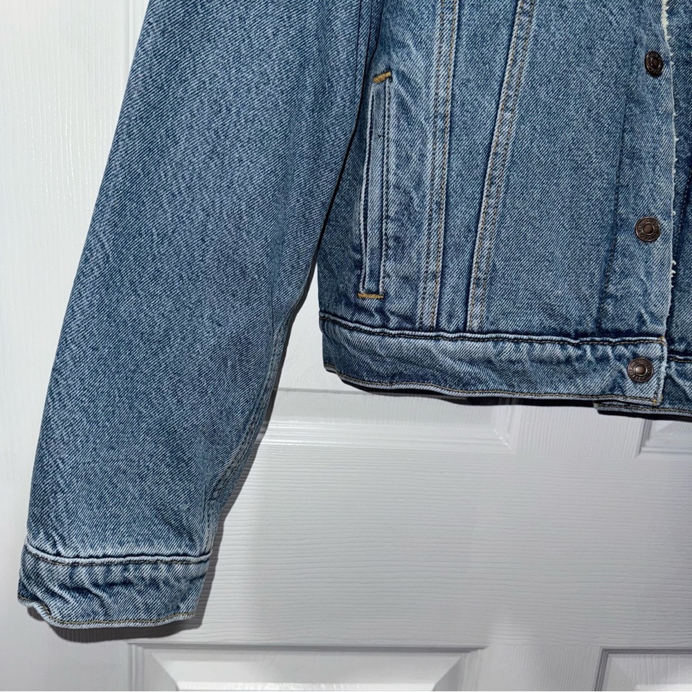 NWT {LEVI’S} Original Denim Sherpa Trucker Jacket, XL - Picture 6 of 10
